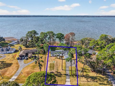 Tiny photo for 33225 Lakeshore Drive, Tavares, FL 32778 (MLS # G5108512)