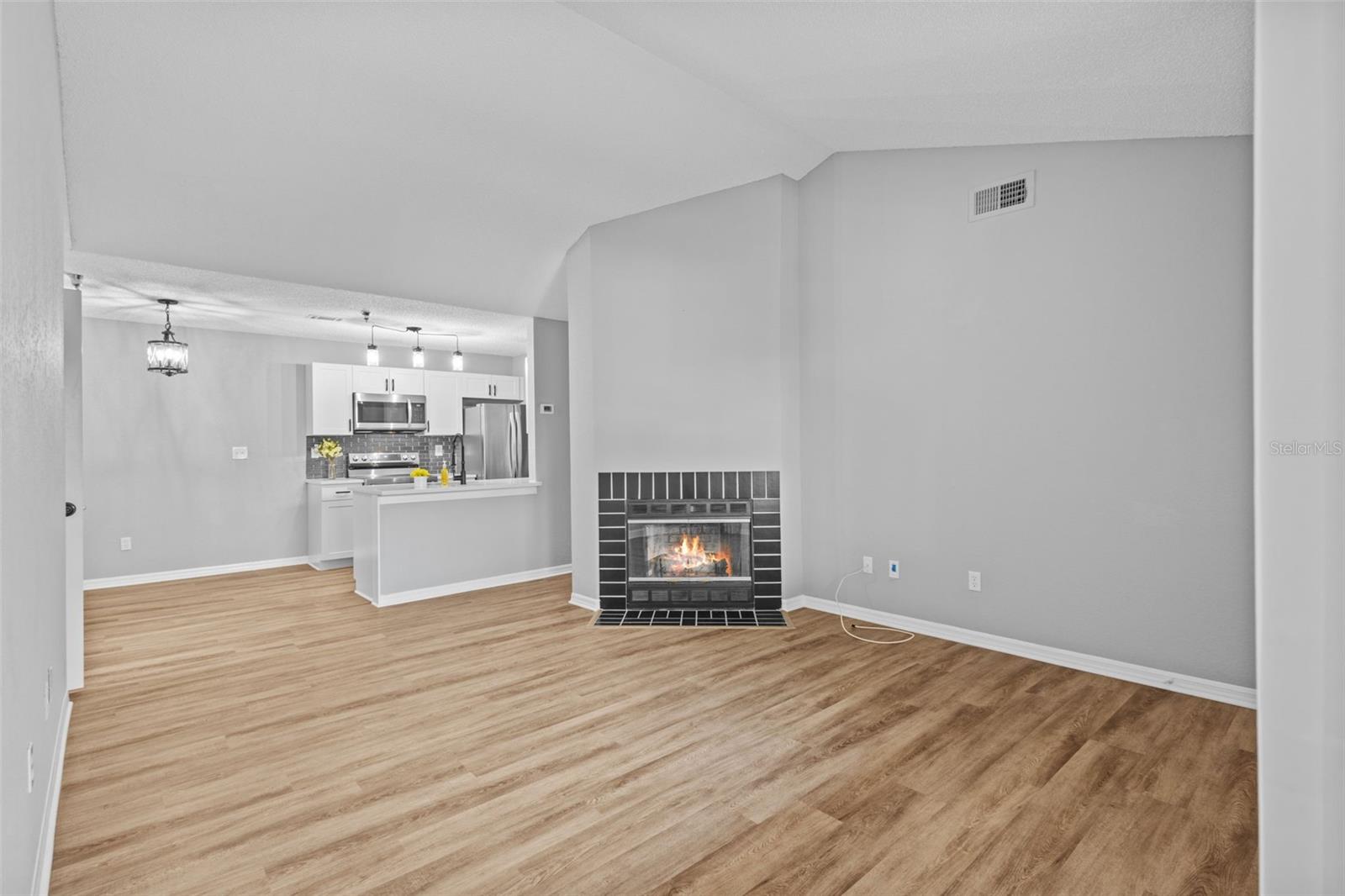 10265 GANDY BOULEVARD N 1406