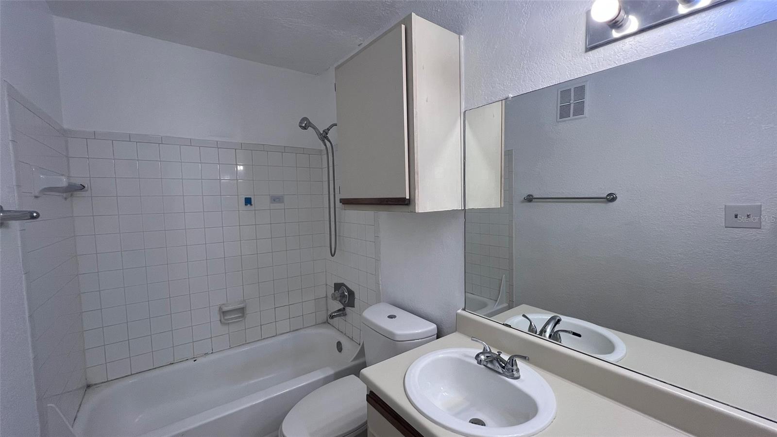 REGENCY GARDENS - Residential Lease