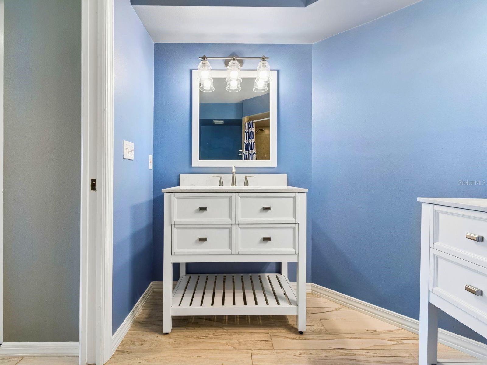 FAIRWAY PALMS - Residential