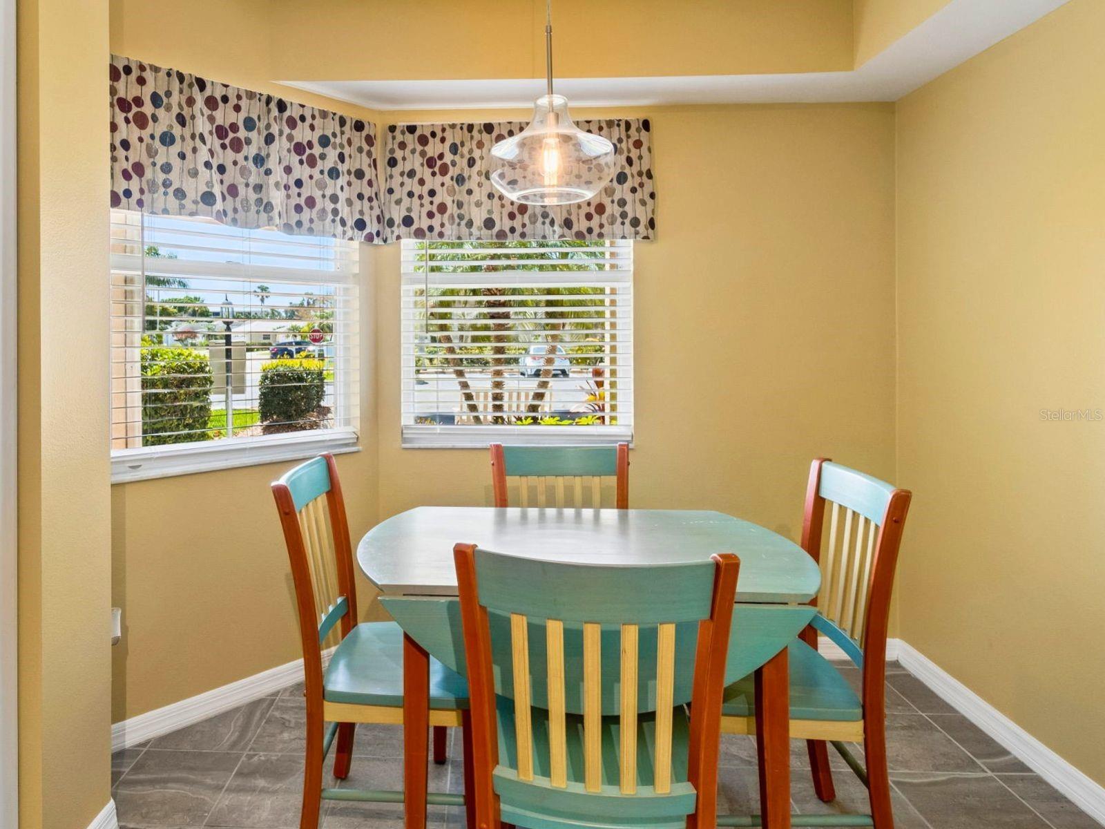 FAIRWAY PALMS - Residential