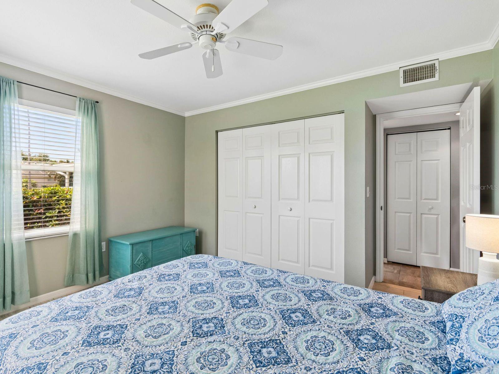 FAIRWAY PALMS - Residential