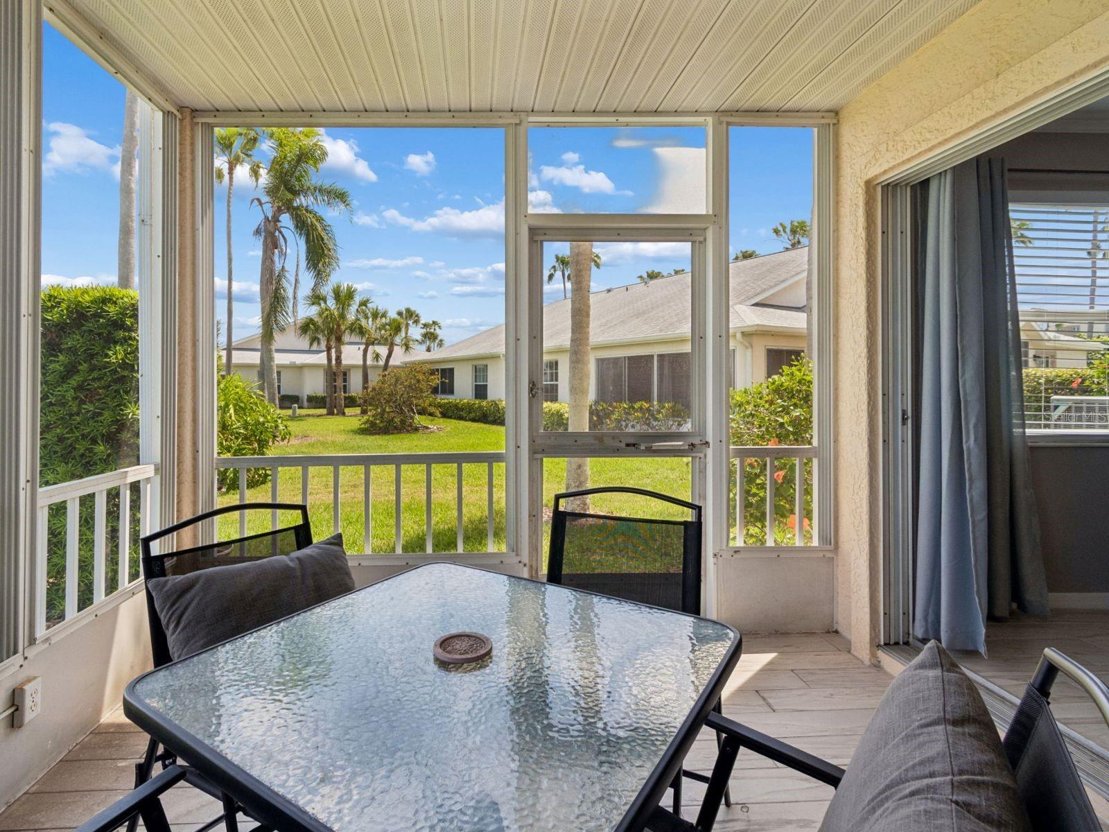 FAIRWAY PALMS - Residential