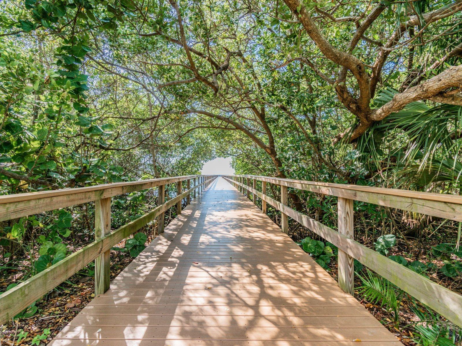 FAIRWAY PALMS - Residential