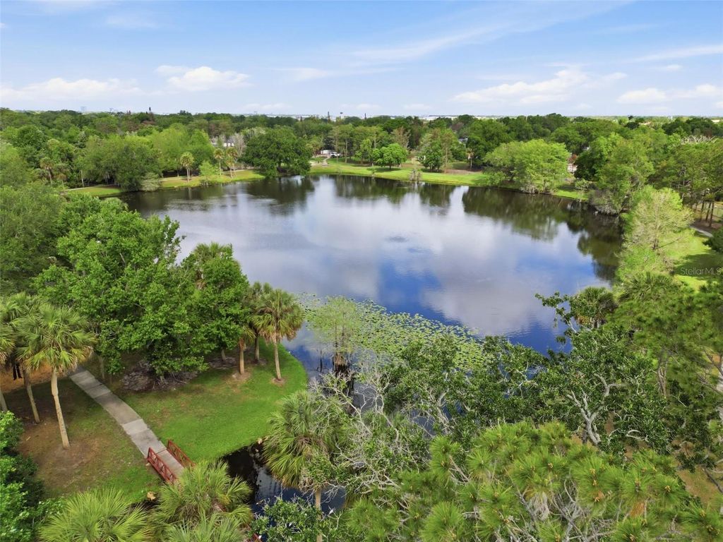 Photo of 5345 Avon Court, Orlando, FL 32807 (MLS # V4948341)