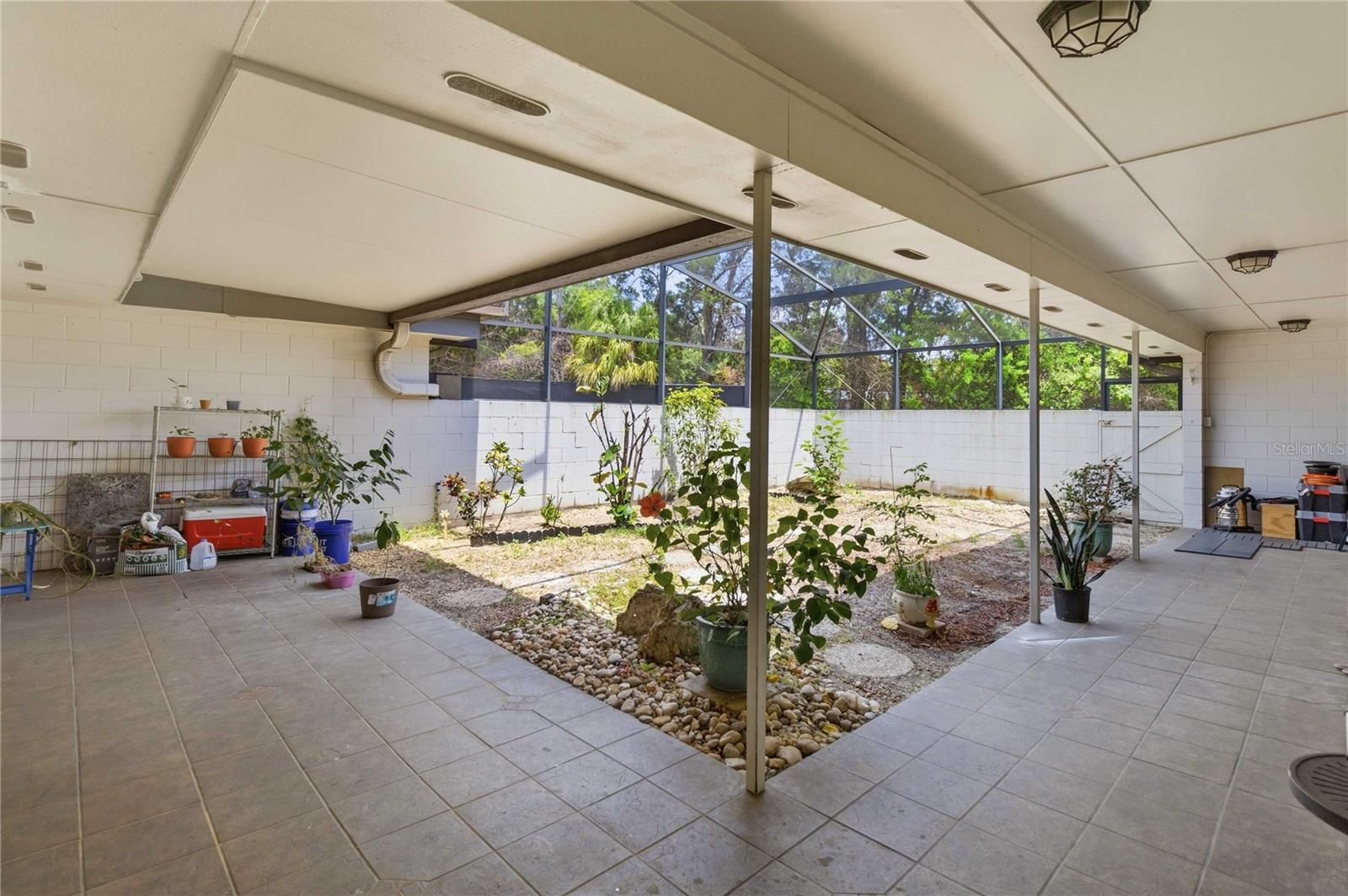 MAGELLAN CIRCLE CONDOMINIUMS - Residential