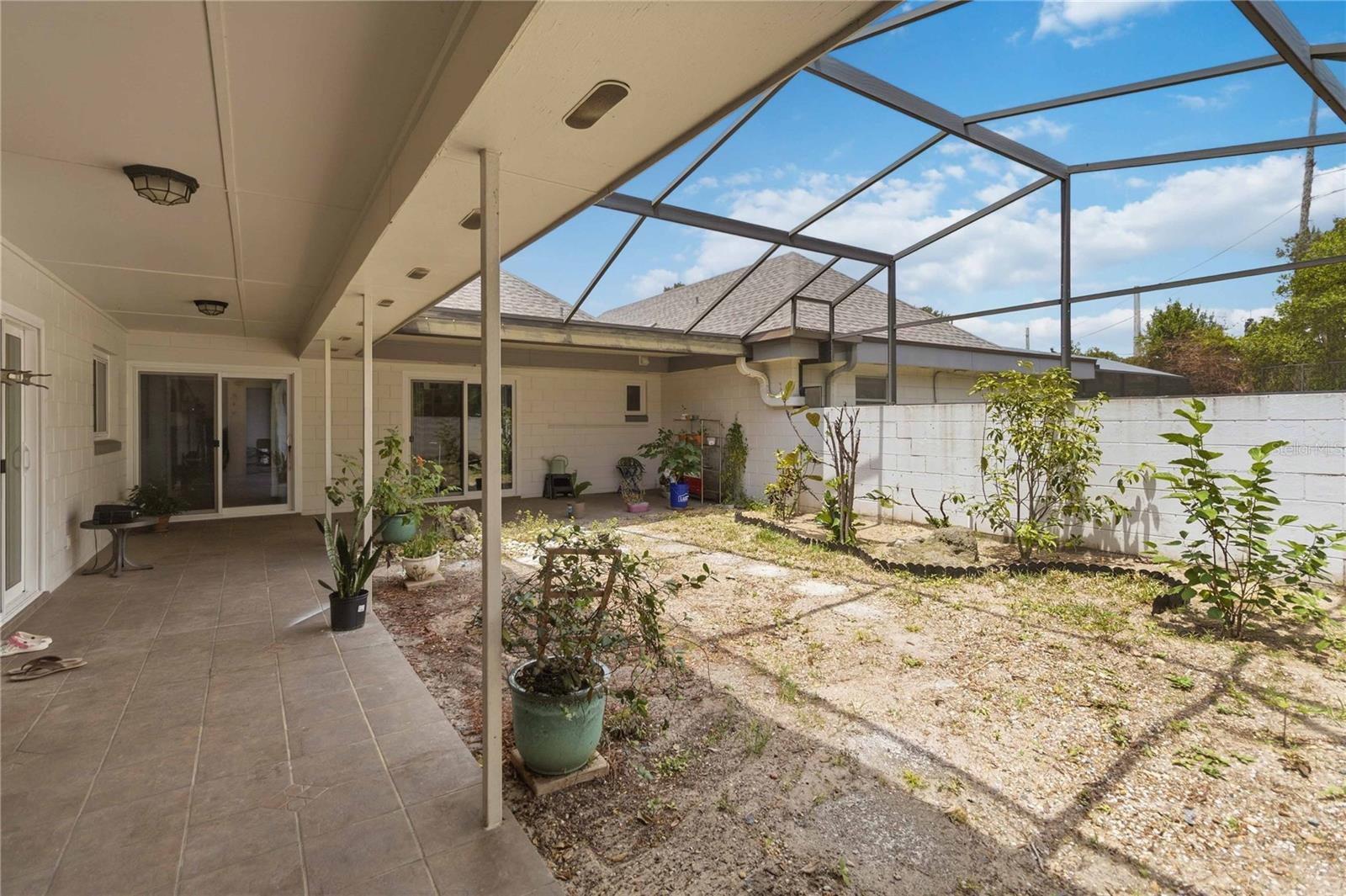MAGELLAN CIRCLE CONDOMINIUMS - Residential