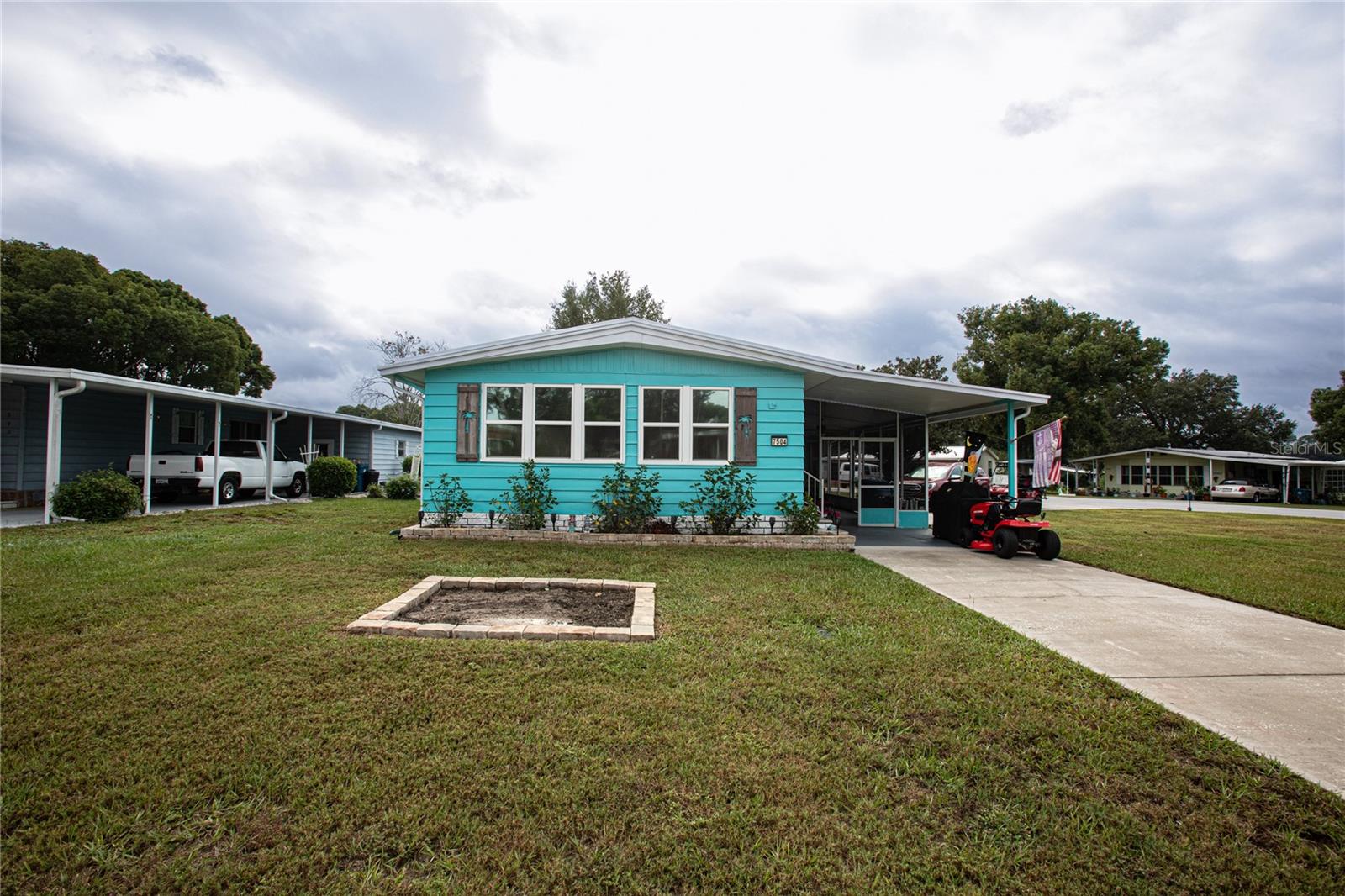 7504 COUNTRY CLUB DRIVE
