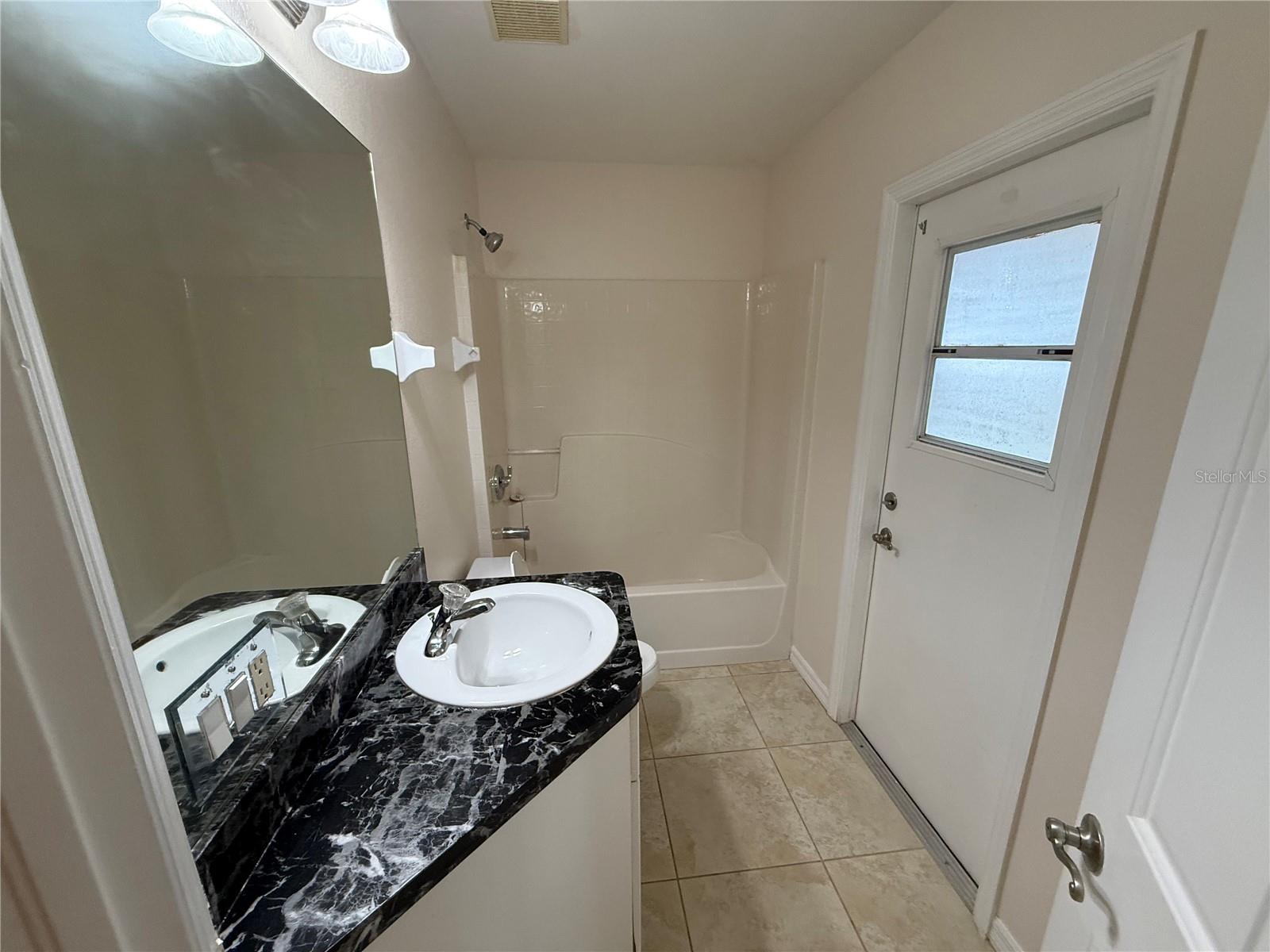 PORT CHARLOTTE SUB 05 - Residential Lease