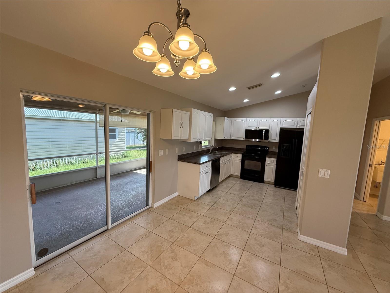 PORT CHARLOTTE SUB 05 - Residential Lease