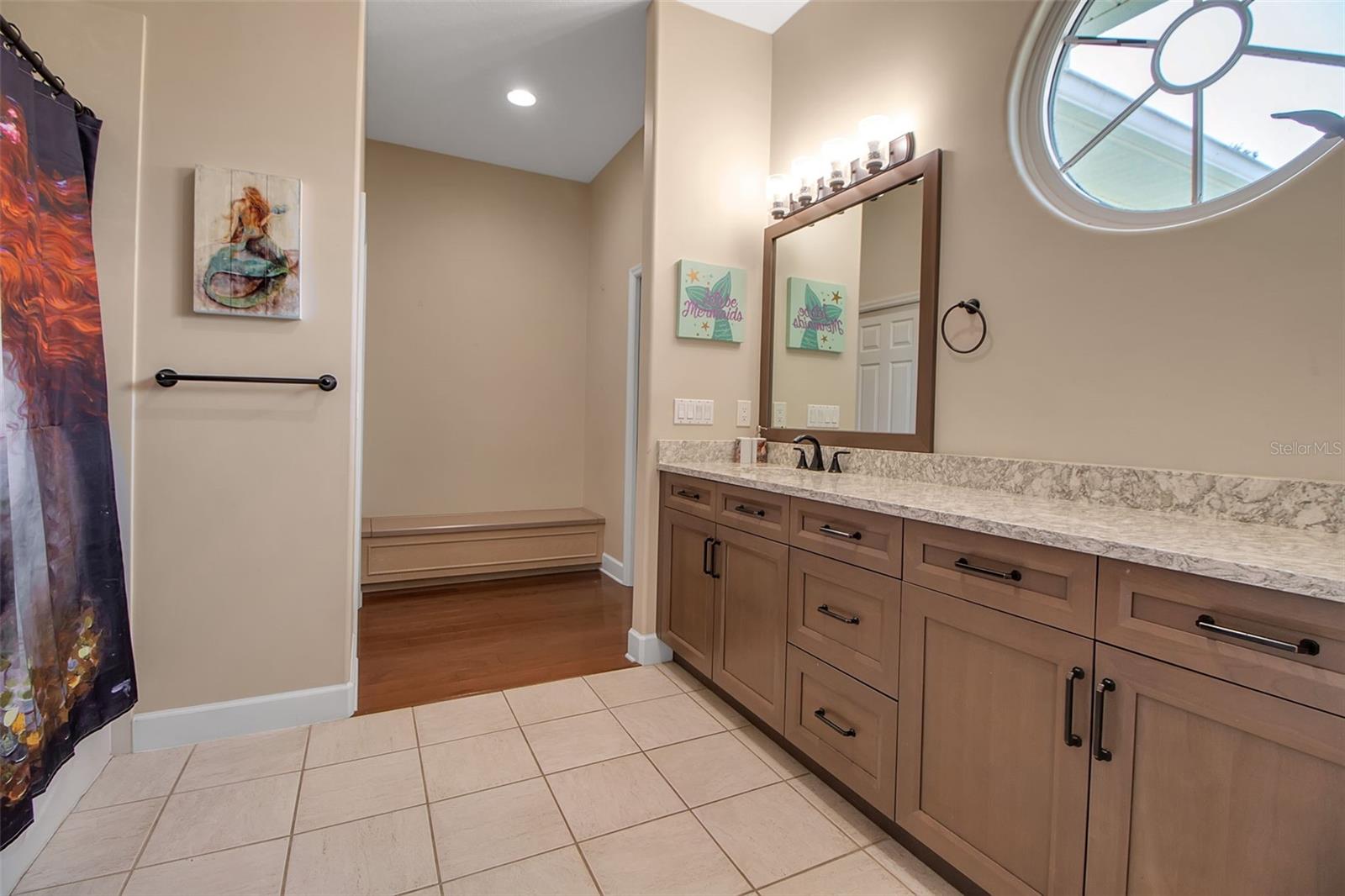 LOOP OF NORTHWEST BRADENTON - Residential