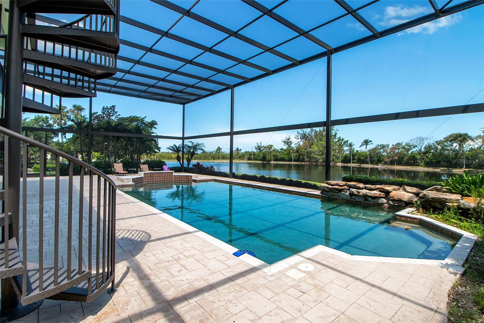 LOOP OF NORTHWEST BRADENTON - Residential