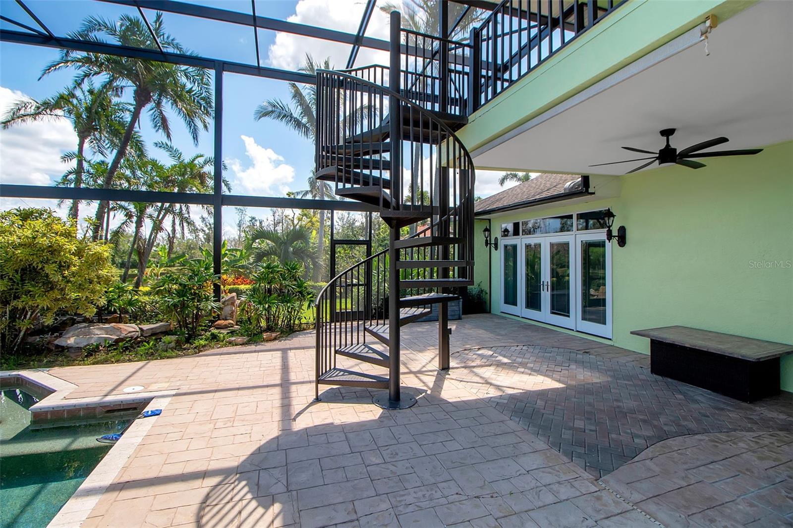 LOOP OF NORTHWEST BRADENTON - Residential