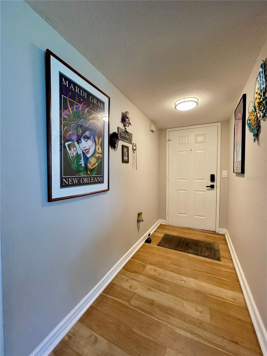 RANGER CONDO - Residential