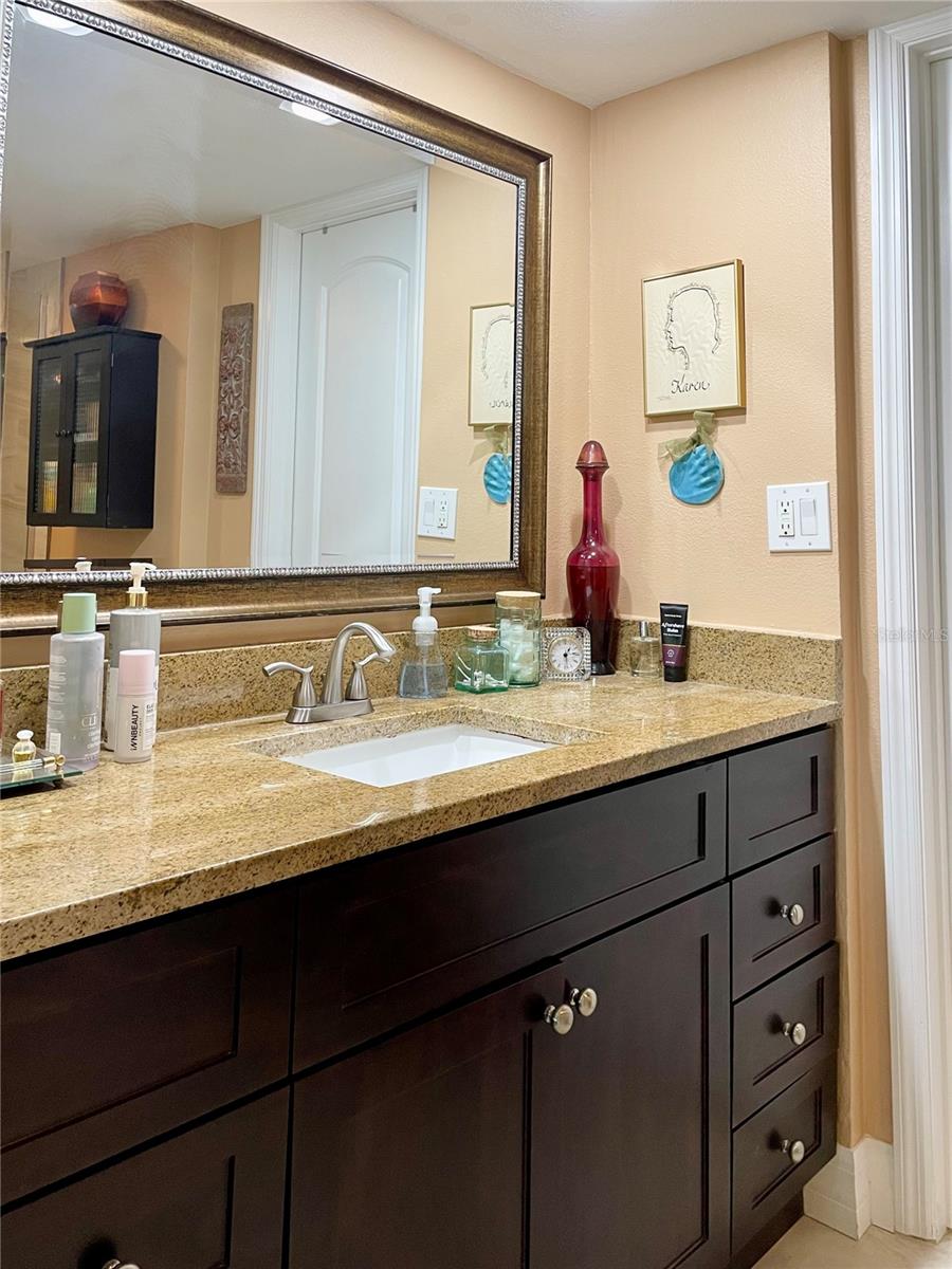 RANGER CONDO - Residential