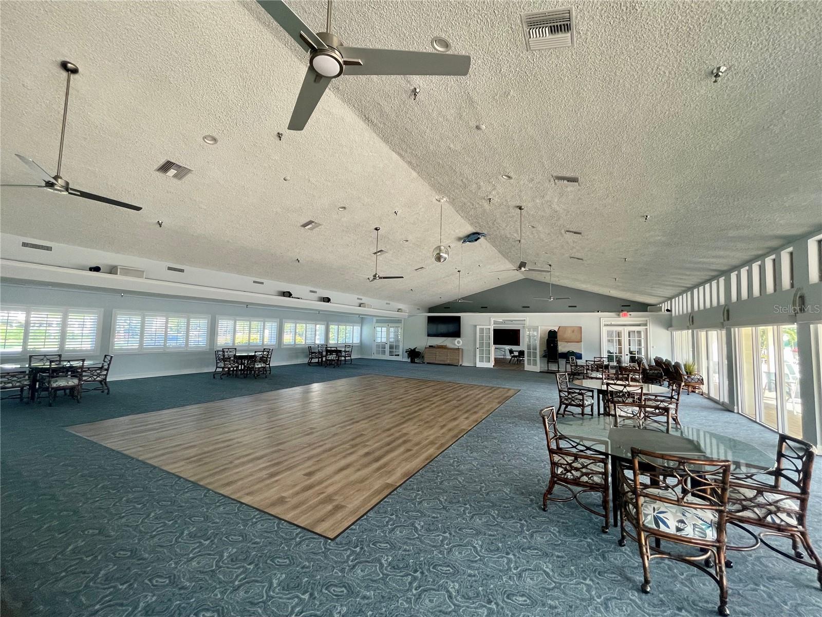 RANGER CONDO - Residential