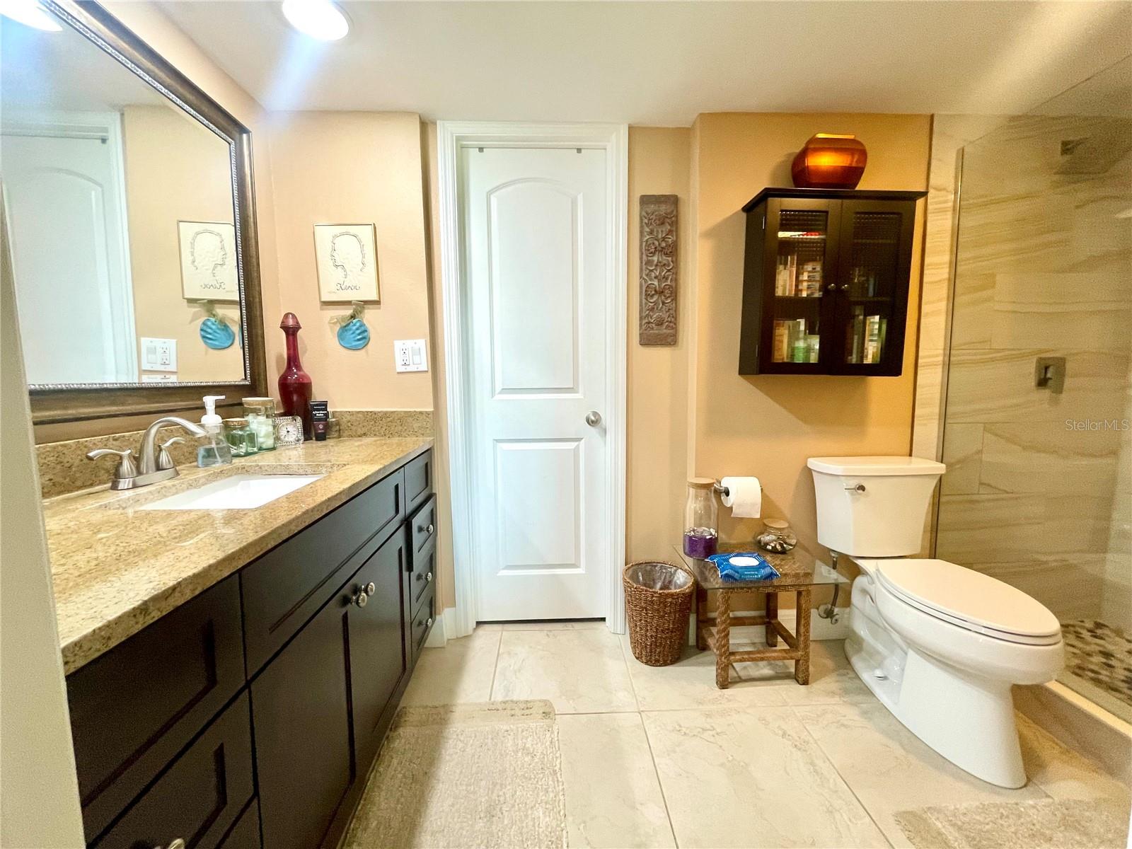 RANGER CONDO - Residential