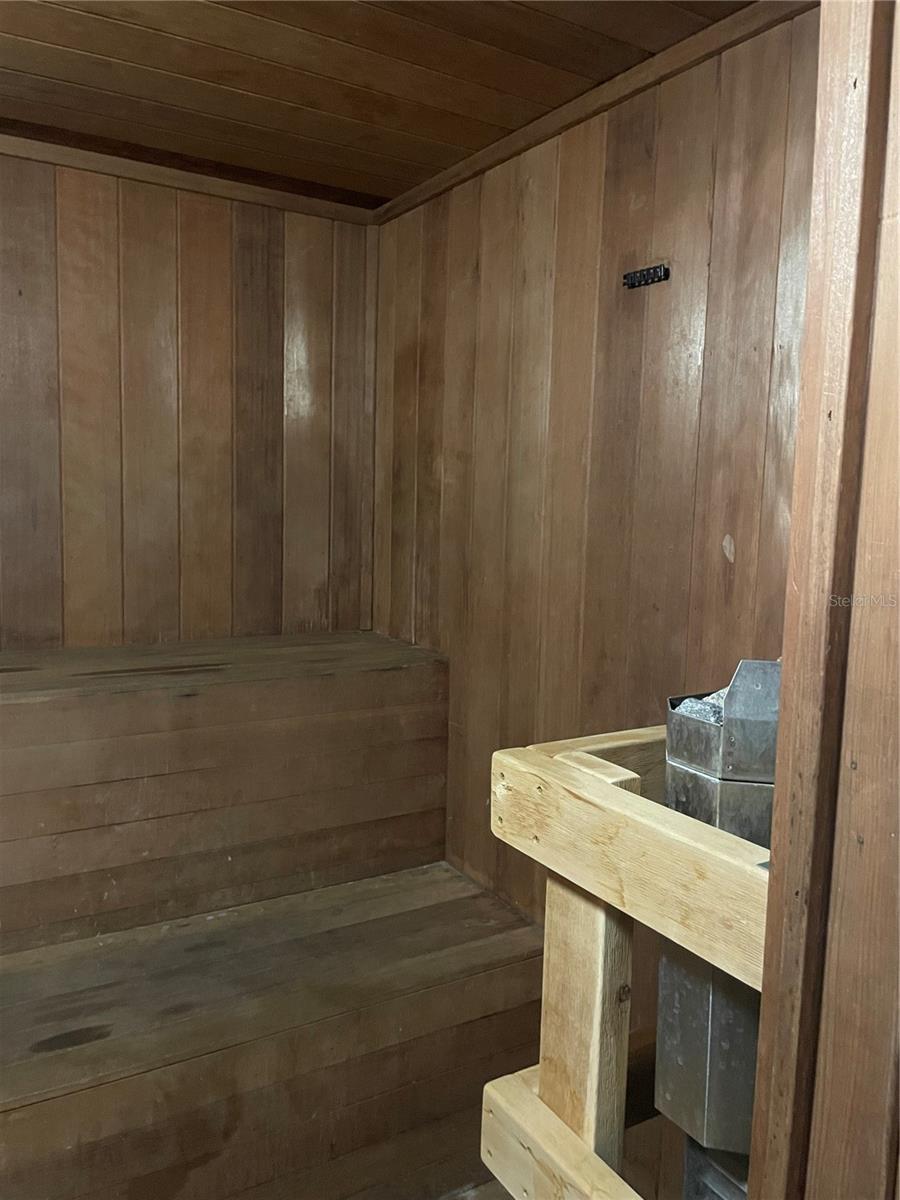 RANGER CONDO - Residential