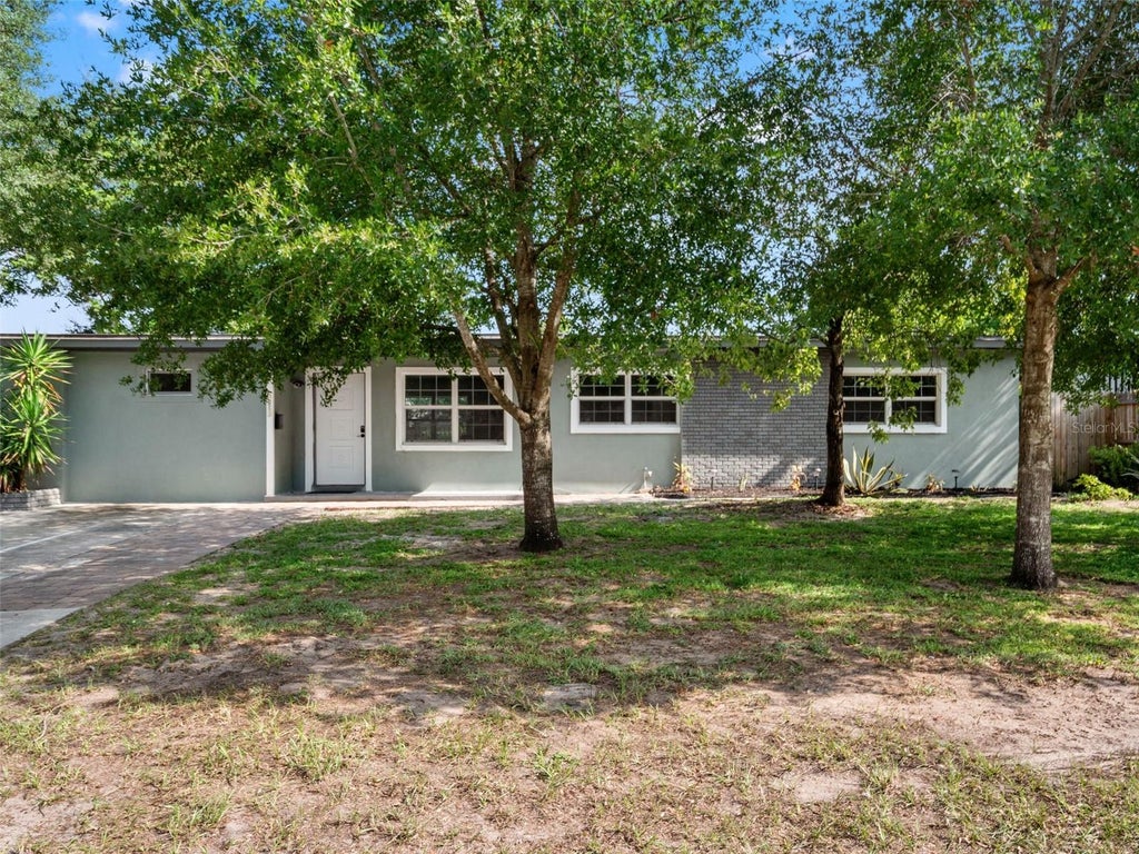 Photo of 3813 Edland Drive, Orlando, FL 32812 (MLS # O6435289)