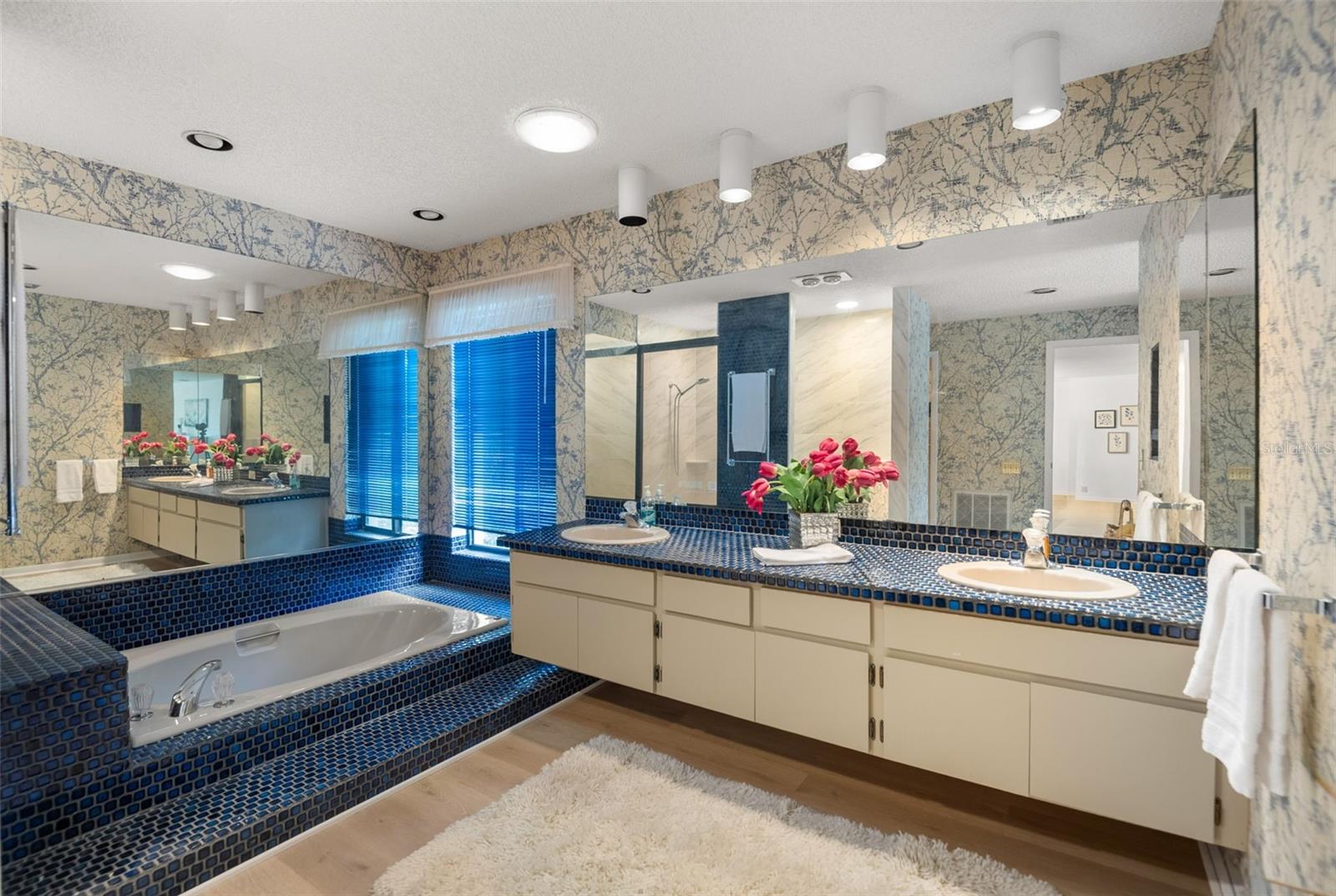 AUTUMN WOODS-UNIT III - Residential