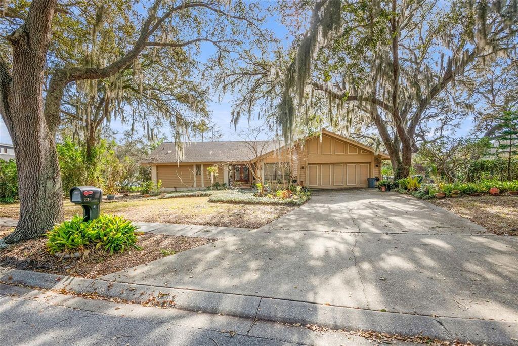 Photo of 3204 Autumn Drive, Palm Harbor, FL 34683 (MLS # TB8478019)