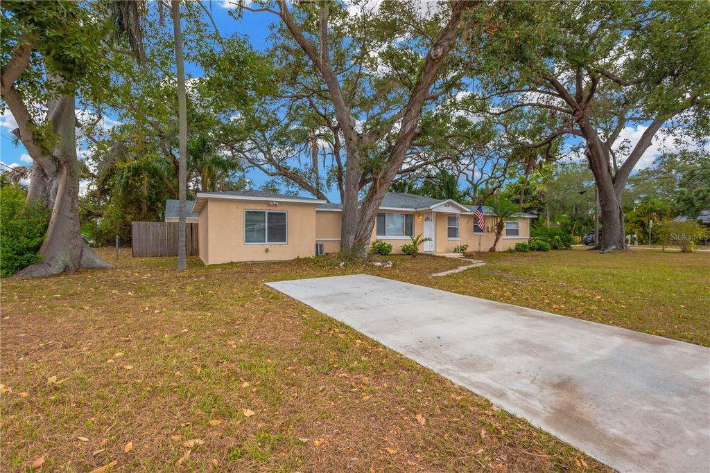 Photo of 559 Norfolk Street, Dunedin, FL 34698 (MLS # TB8458673)