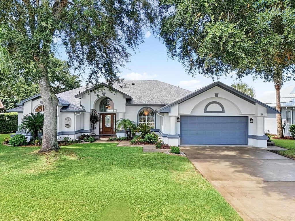 Photo of 10 Chelsea Court, Palm Coast, FL 32137 (MLS # FC321265)