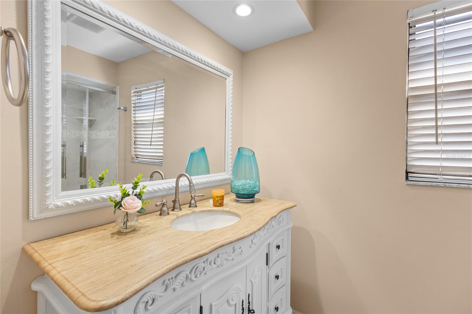 LAKE SARASOTA - Residential