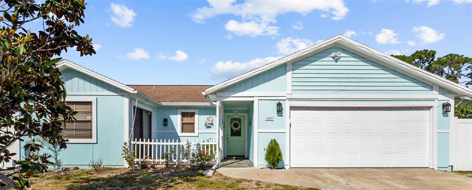 LAKE SARASOTA - Residential