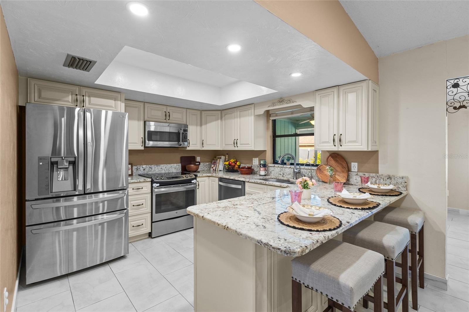 6609 MAUNA LOA BOULEVARD