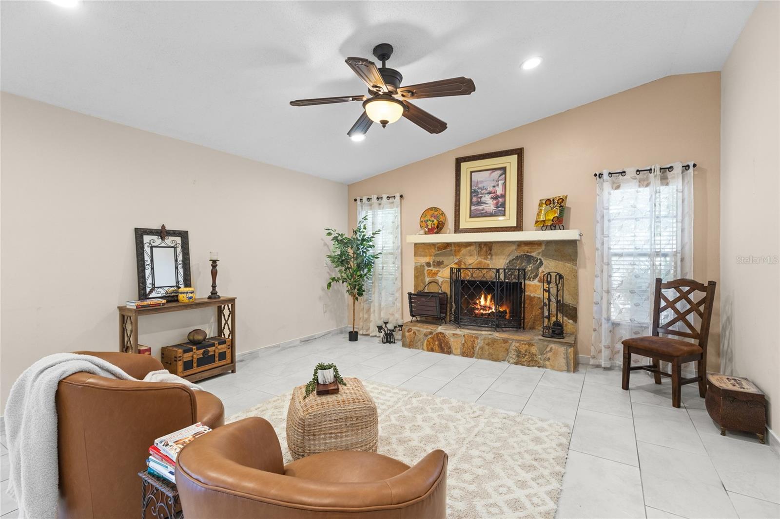 LAKE SARASOTA - Residential