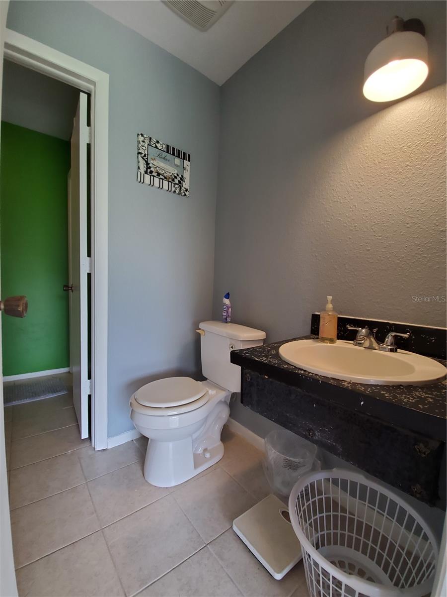 JOCKEY CLUB OF NORTH PORT FLORIDA - Residential