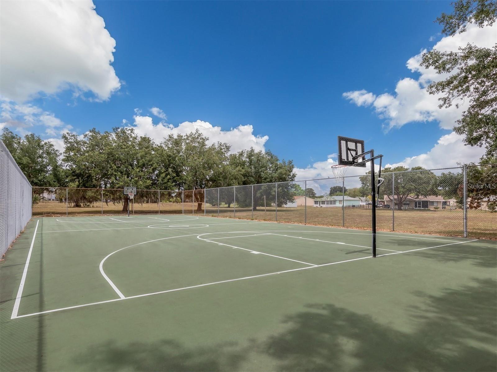 JOCKEY CLUB OF NORTH PORT FLORIDA - Residential