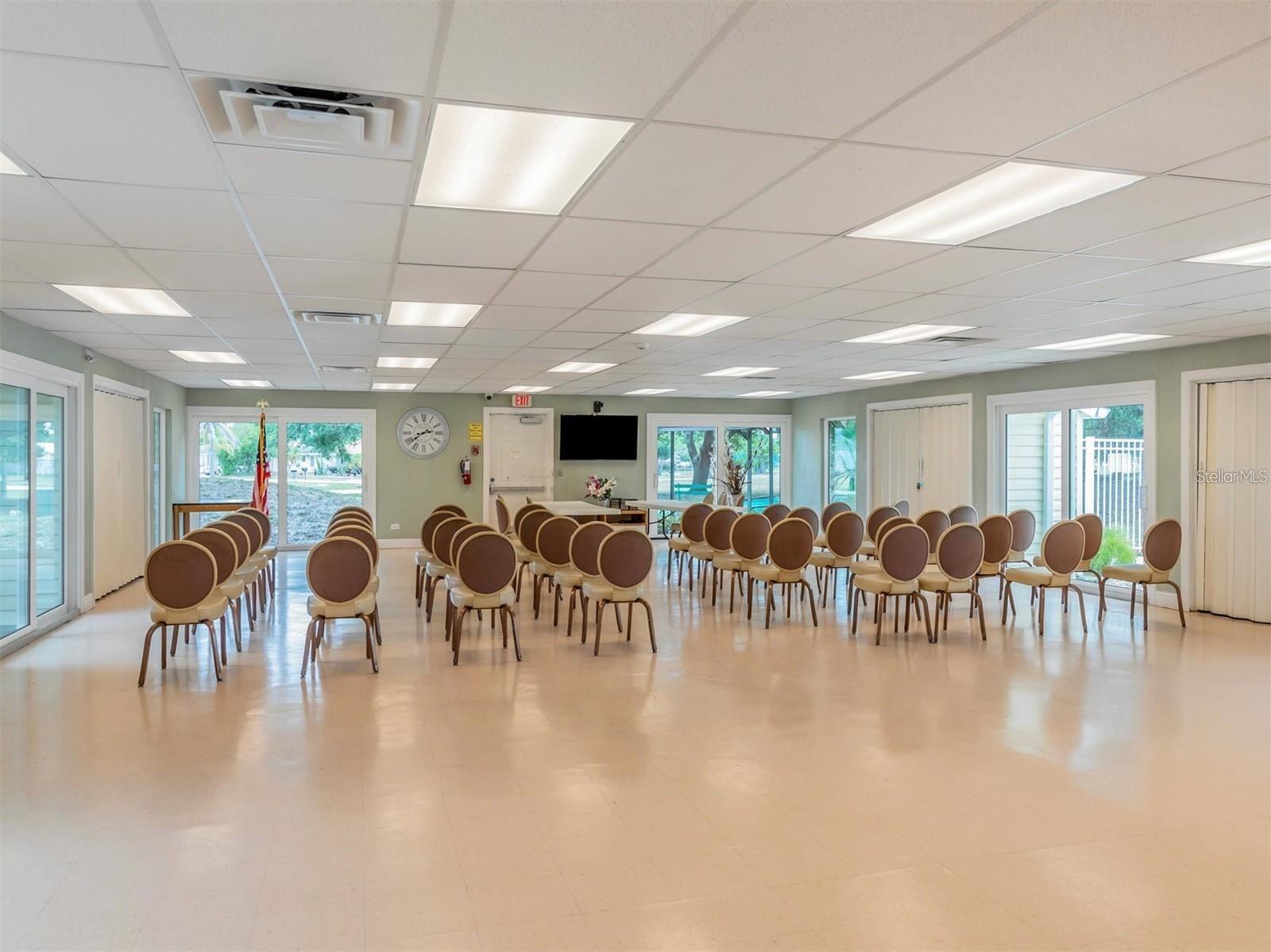 JOCKEY CLUB OF NORTH PORT FLORIDA - Residential