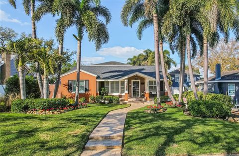 Photo of 467 31st Avenue N, St Petersburg, FL 33704 (MLS # TB8479039)