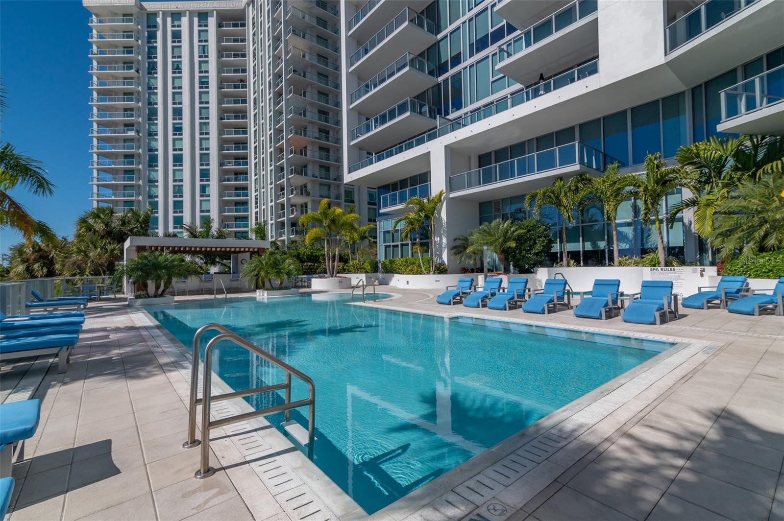 VUE SARASOTA BAY - Residential