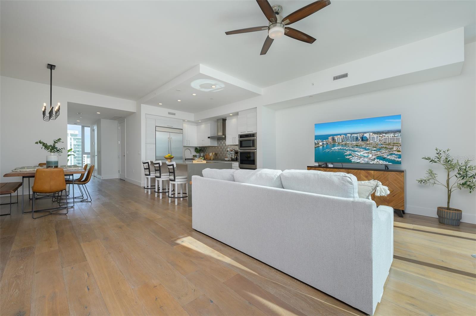 VUE SARASOTA BAY - Residential