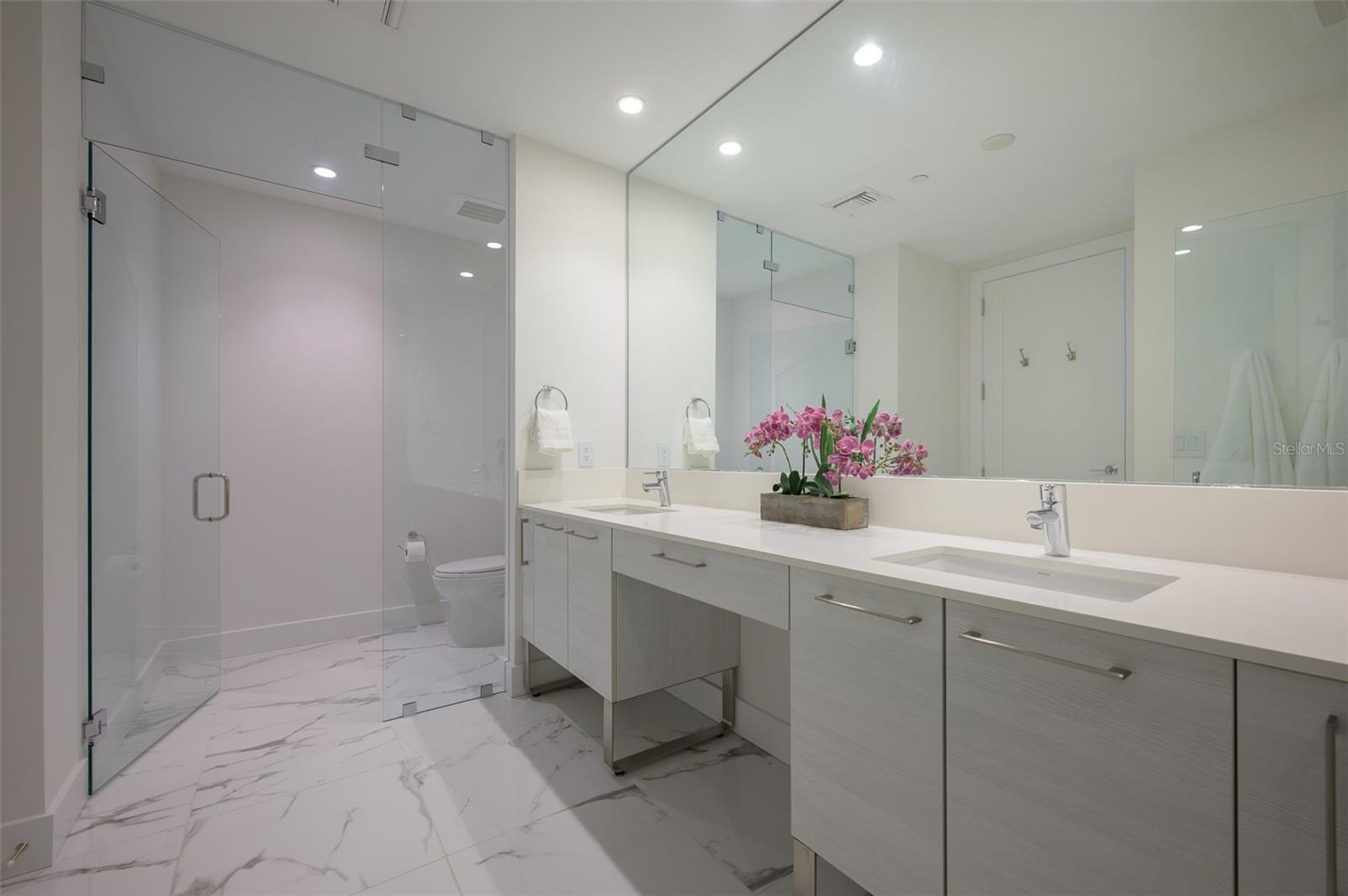 VUE SARASOTA BAY - Residential