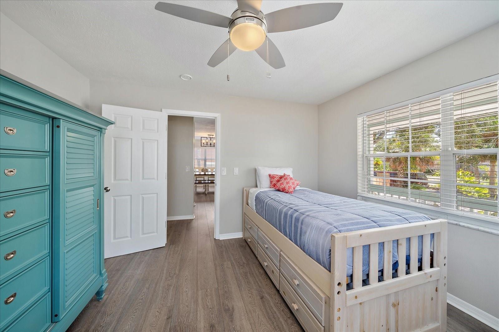 SIESTA BEACH - Residential