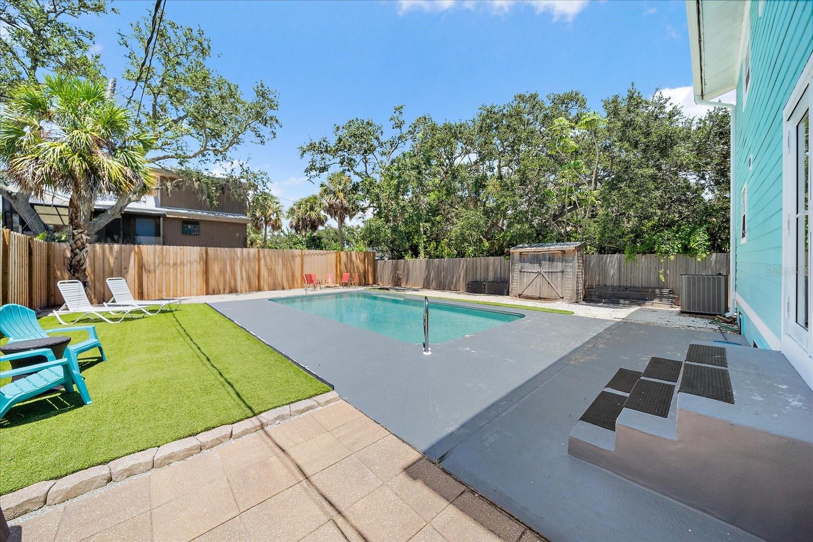 SIESTA BEACH - Residential