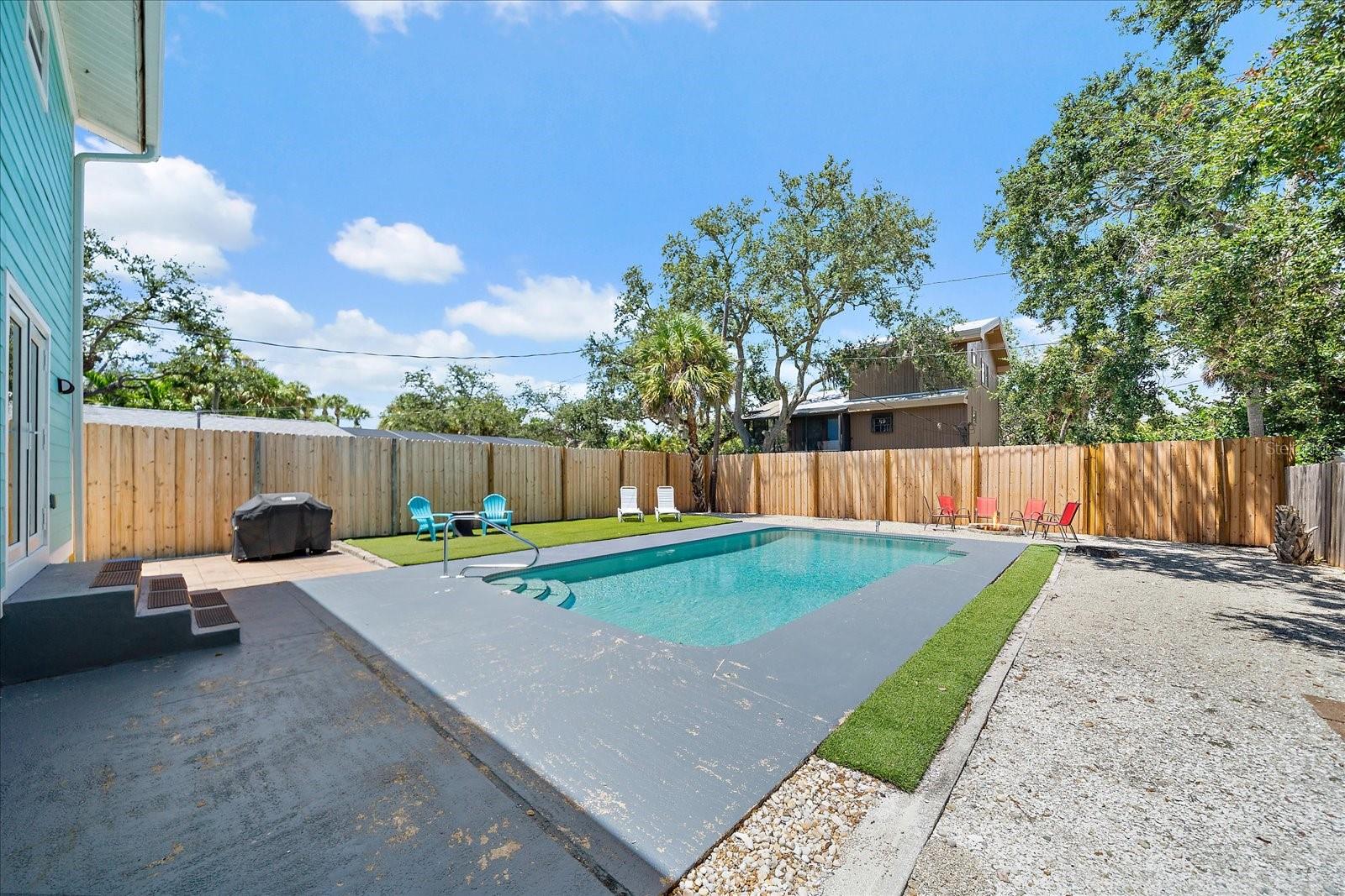 SIESTA BEACH - Residential