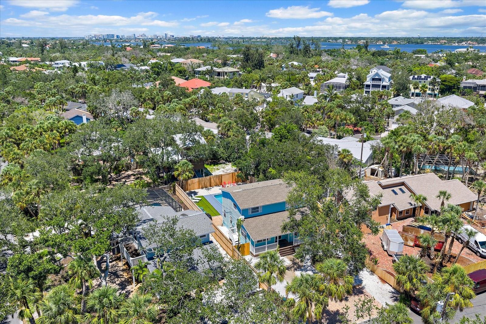 SIESTA BEACH - Residential