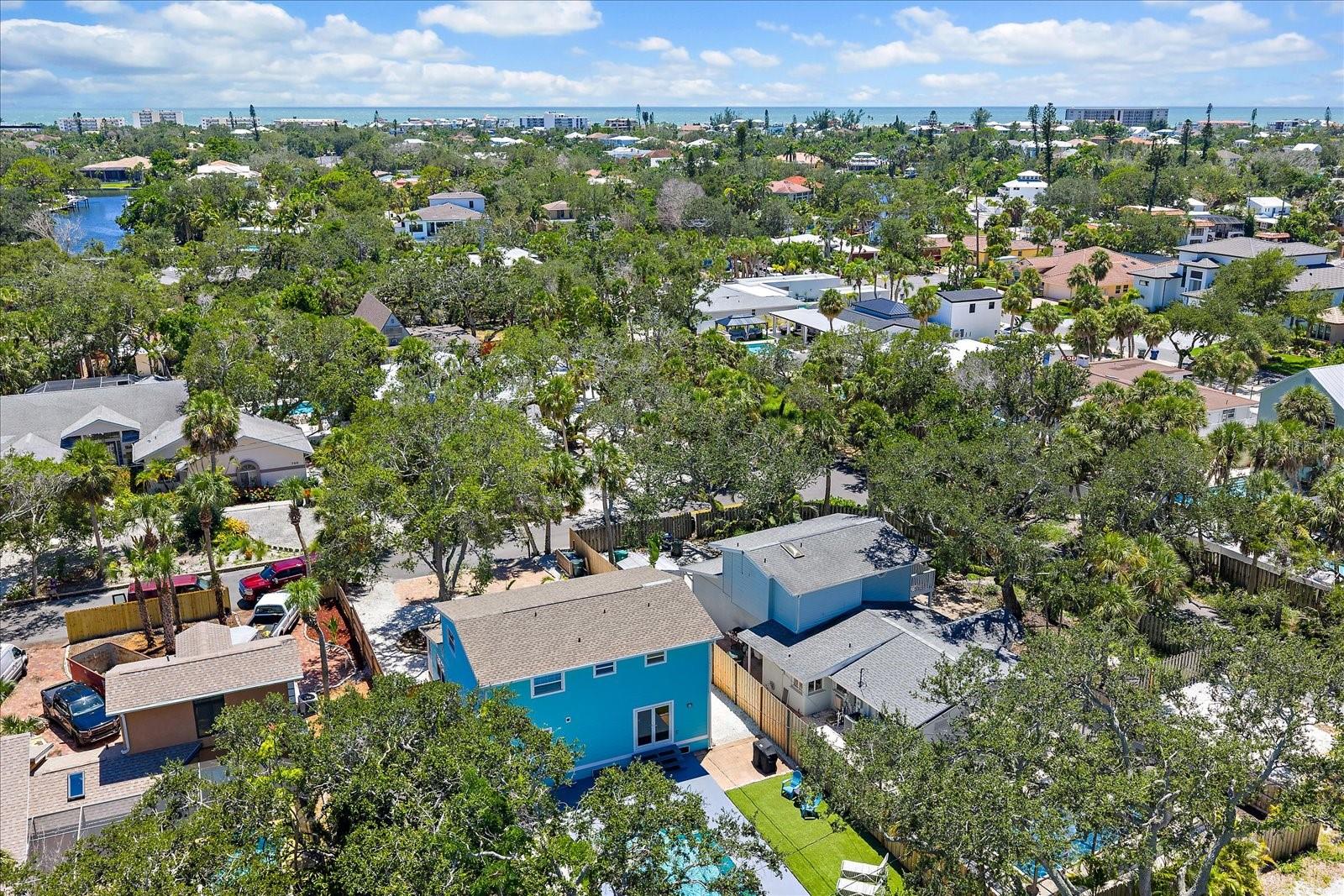 SIESTA BEACH - Residential