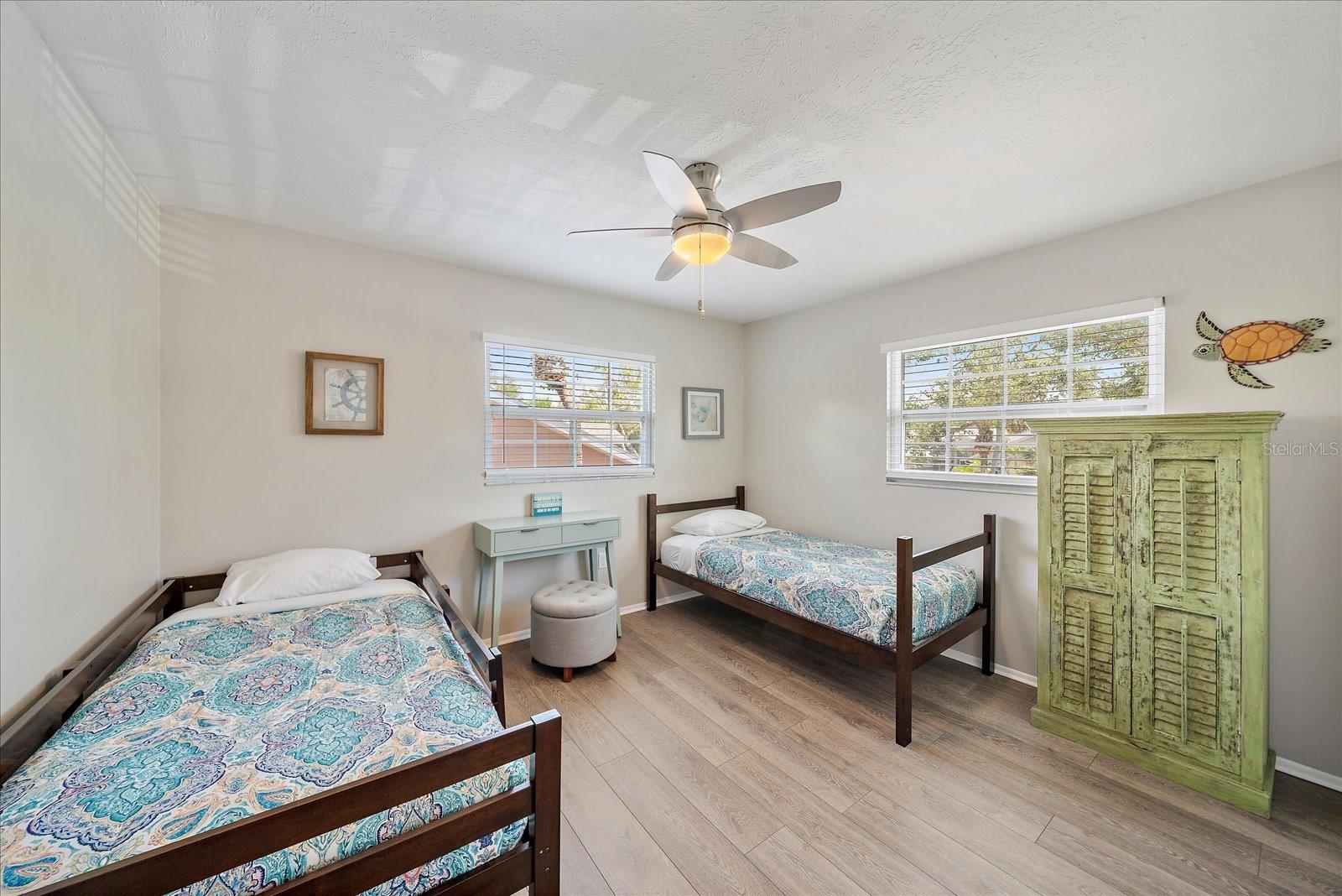 SIESTA BEACH - Residential