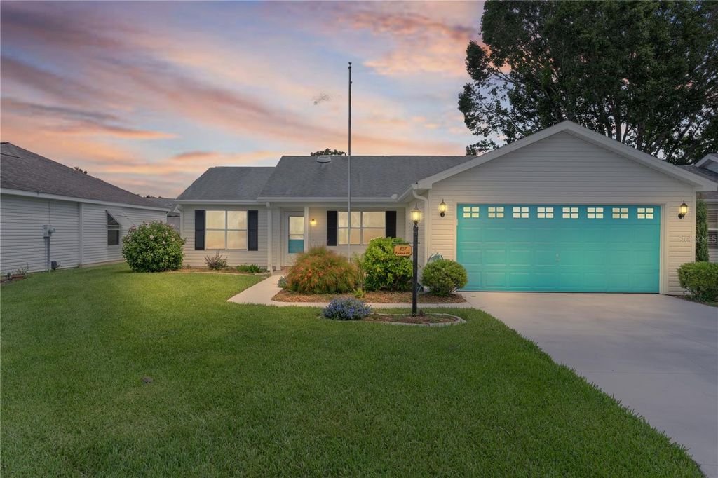 Photo of 807 Ramos Drive, The Villages, FL 32159 (MLS # G5099121)