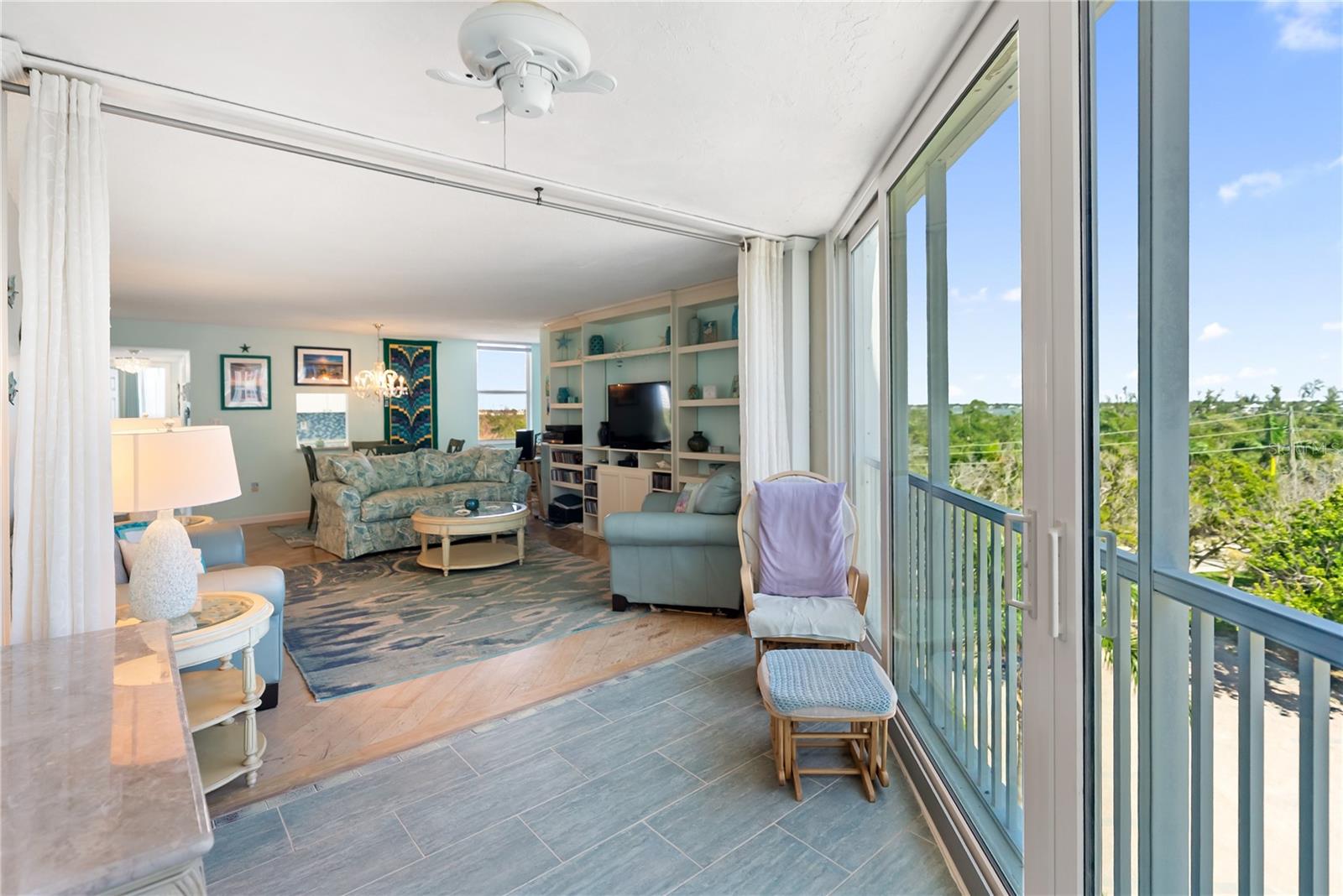 LIDO HARBOUR TOWERS - Residential