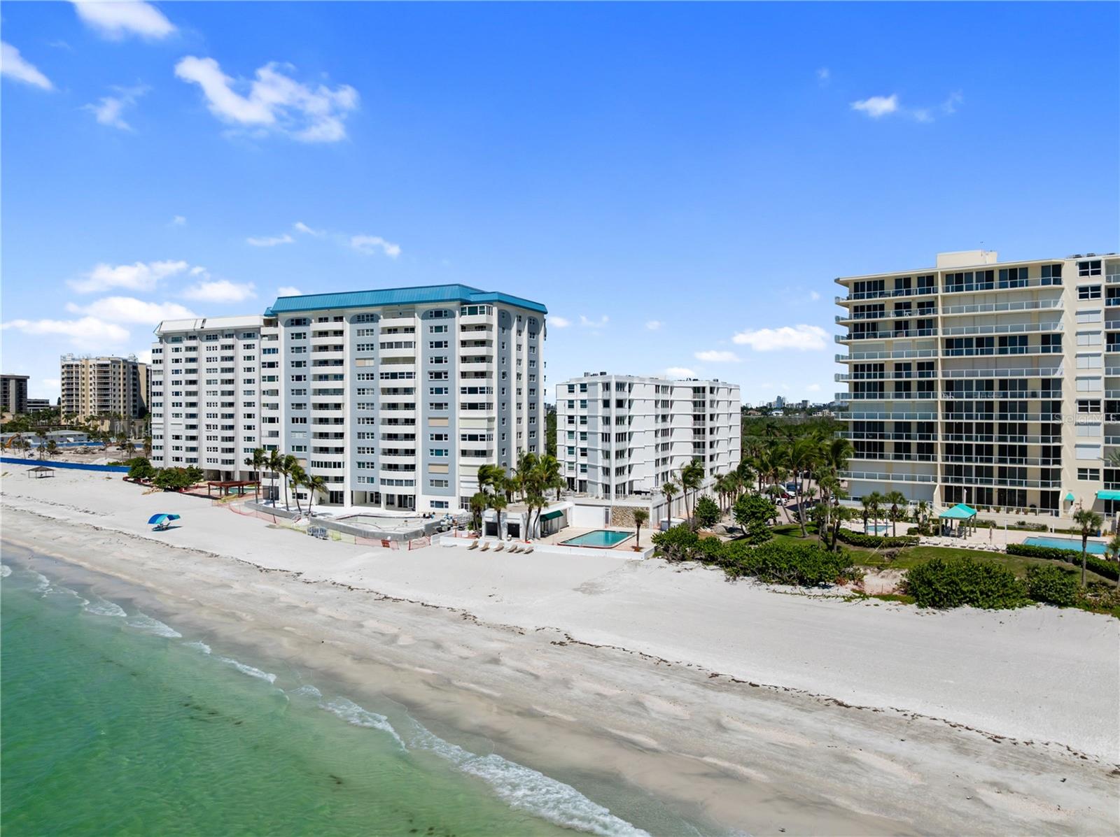 LIDO HARBOUR TOWERS - Residential