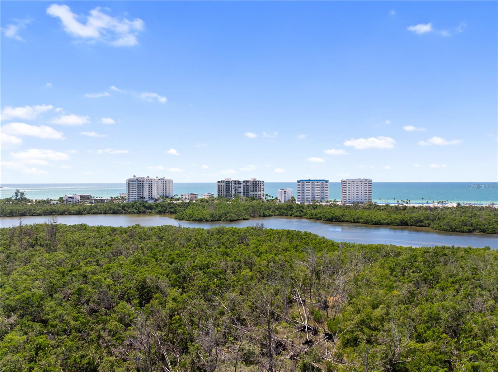LIDO HARBOUR TOWERS - Residential