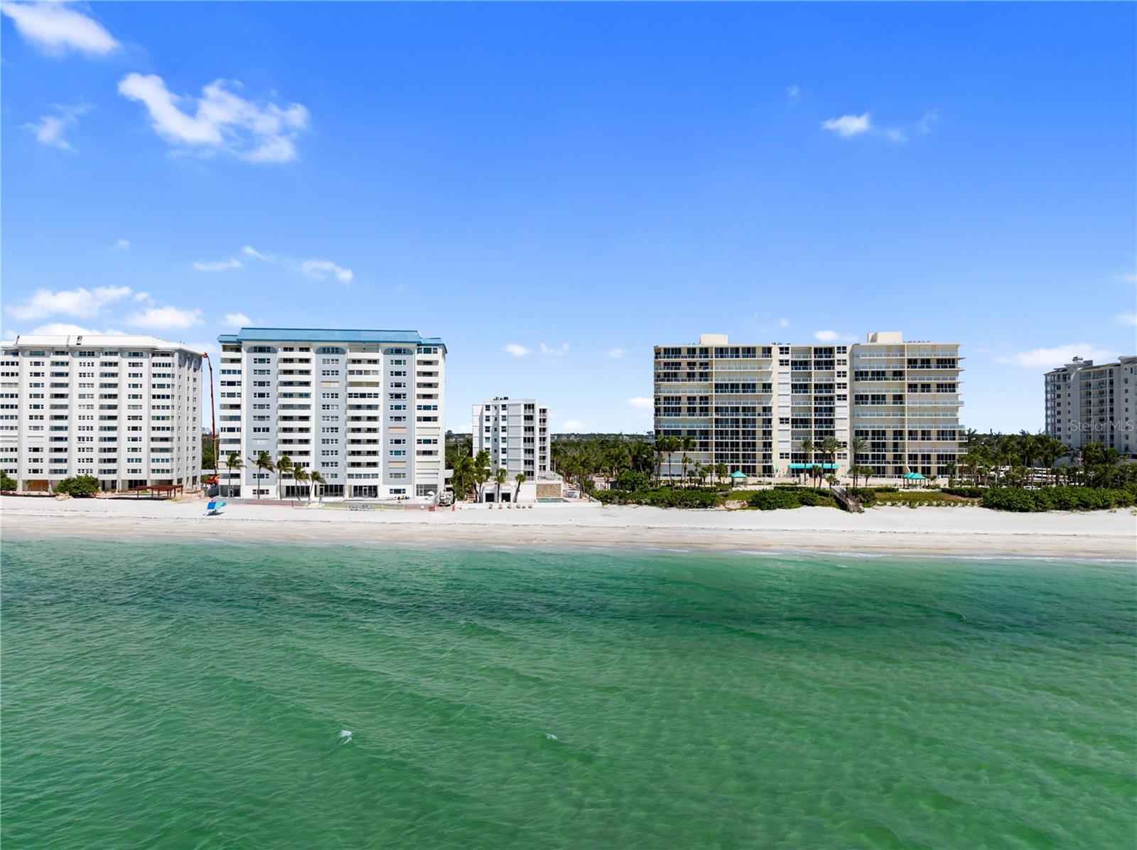 LIDO HARBOUR TOWERS - Residential