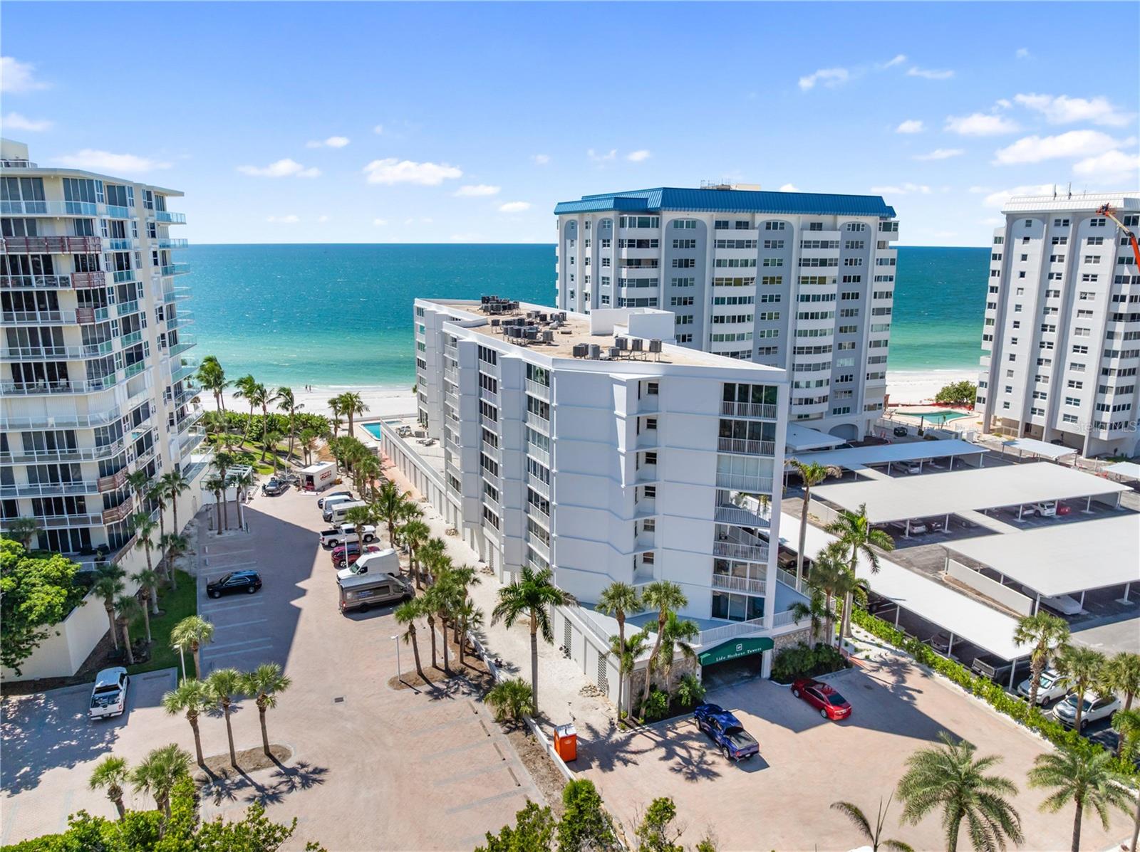 LIDO HARBOUR TOWERS - Residential